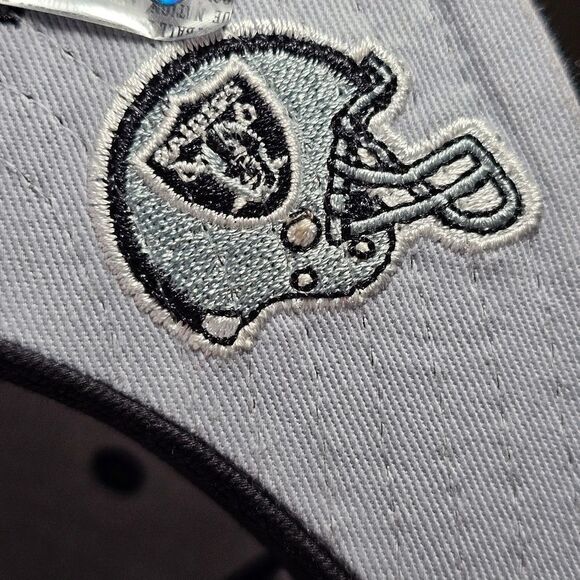 Las Vegas Raiders New Era Identity Hat 59FIFTY Black Silver Patches 7 1/8 Logos main image 7